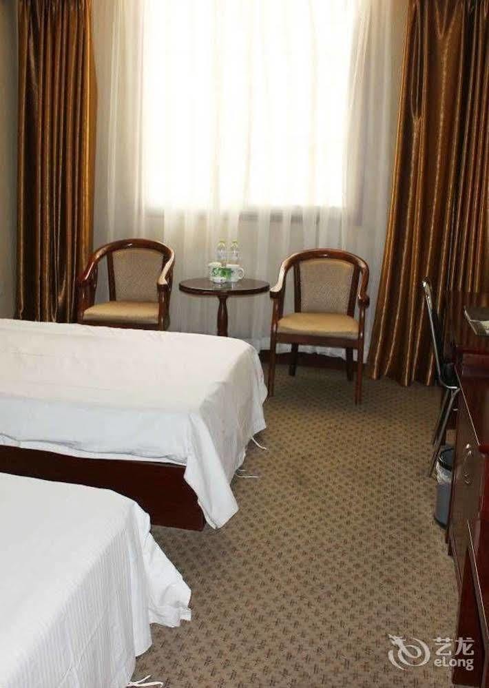 Greentree Inn- Linyi Bus Station Branch Zewnętrze zdjęcie